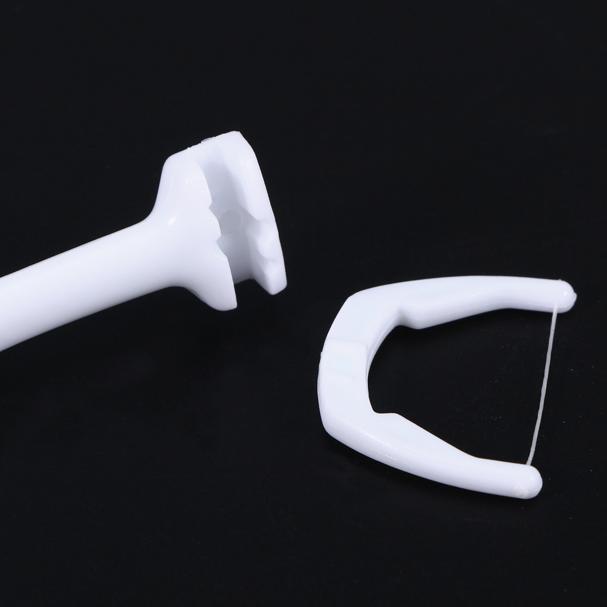 20 قطعة من أعواد تنظيف الأسنان - مراجعة Dental Floss Picks وسعره